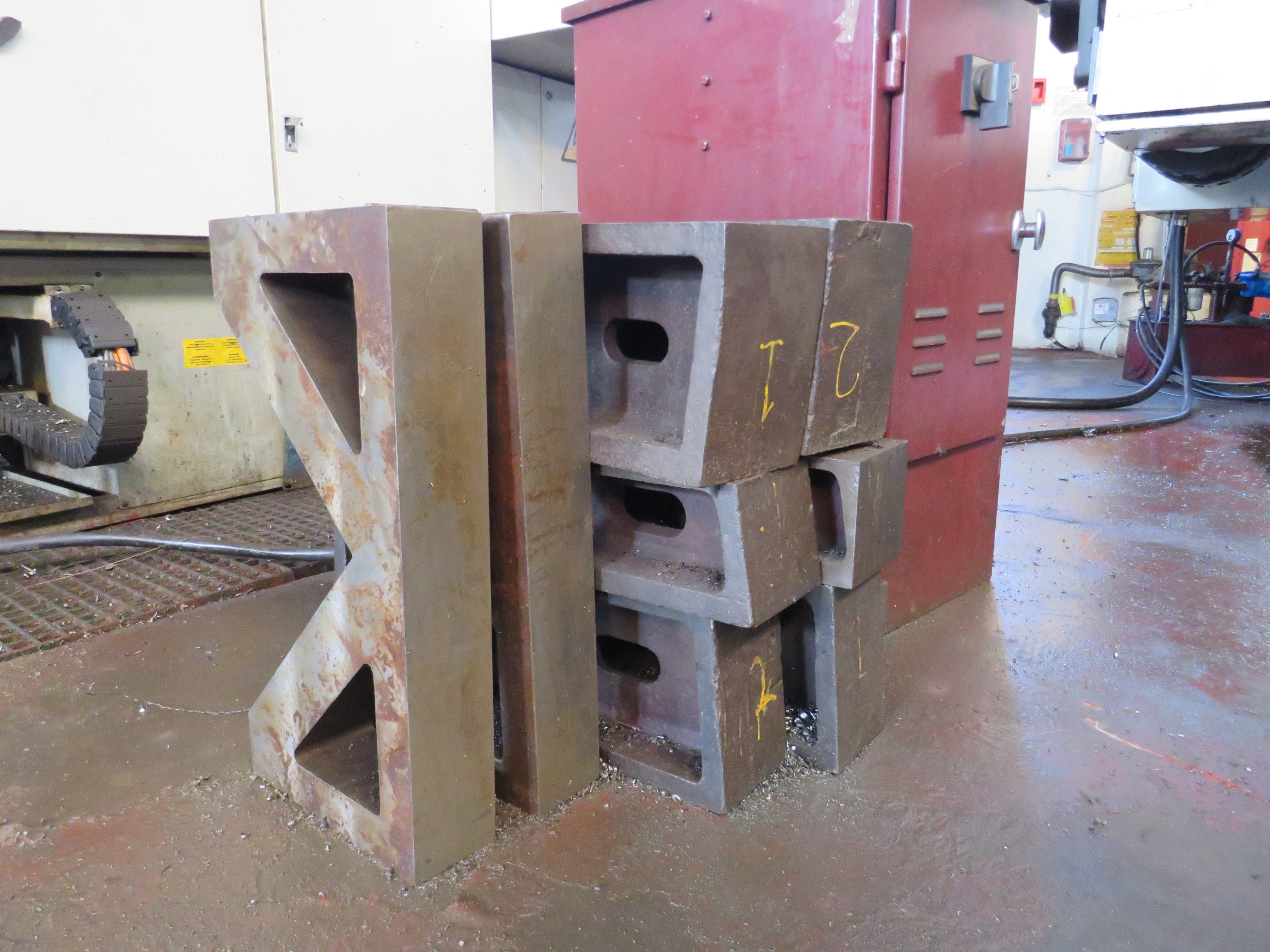 Qty of V Blocks & Riser Blocks