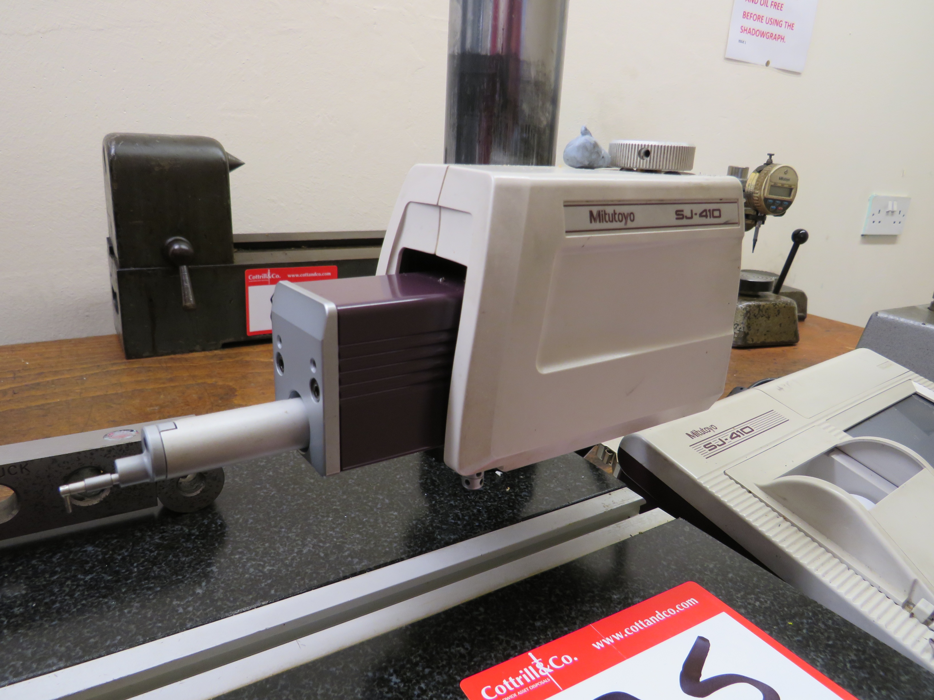 Mitutoyo SJ410 Surface Tester