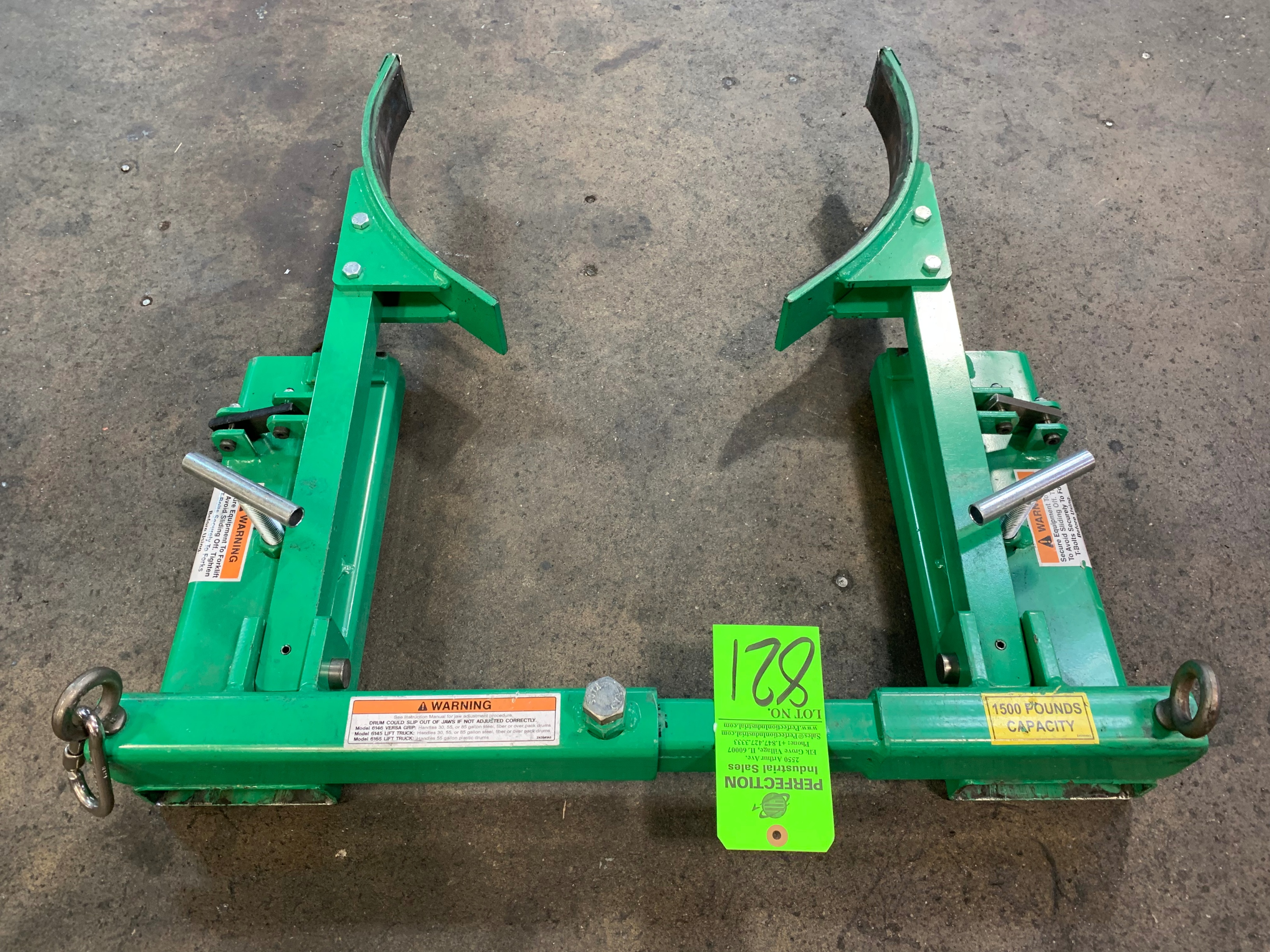 1500 LB Forklift Barrel Clamp Attachment