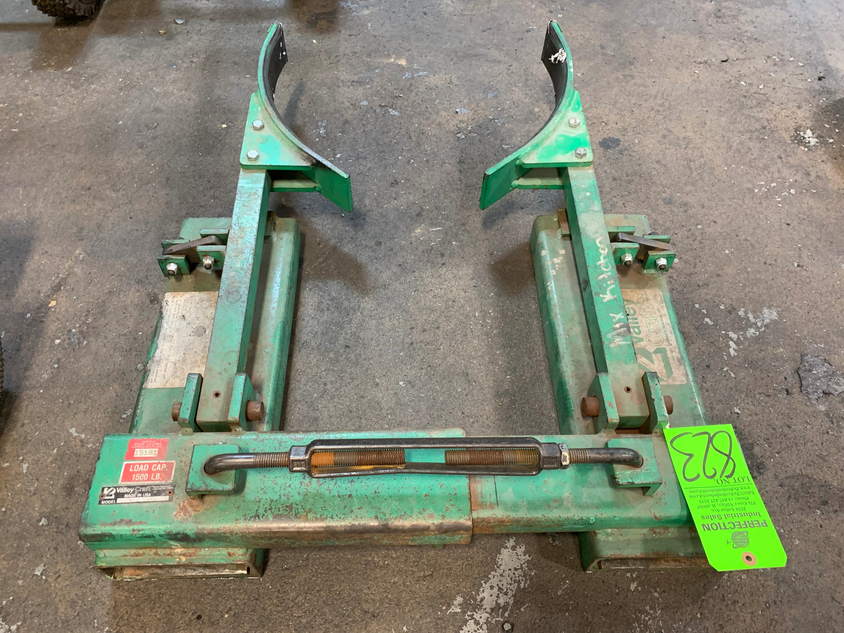 Valley Craft 6415 1500 LB Forklift Barrel Clamp Attachment