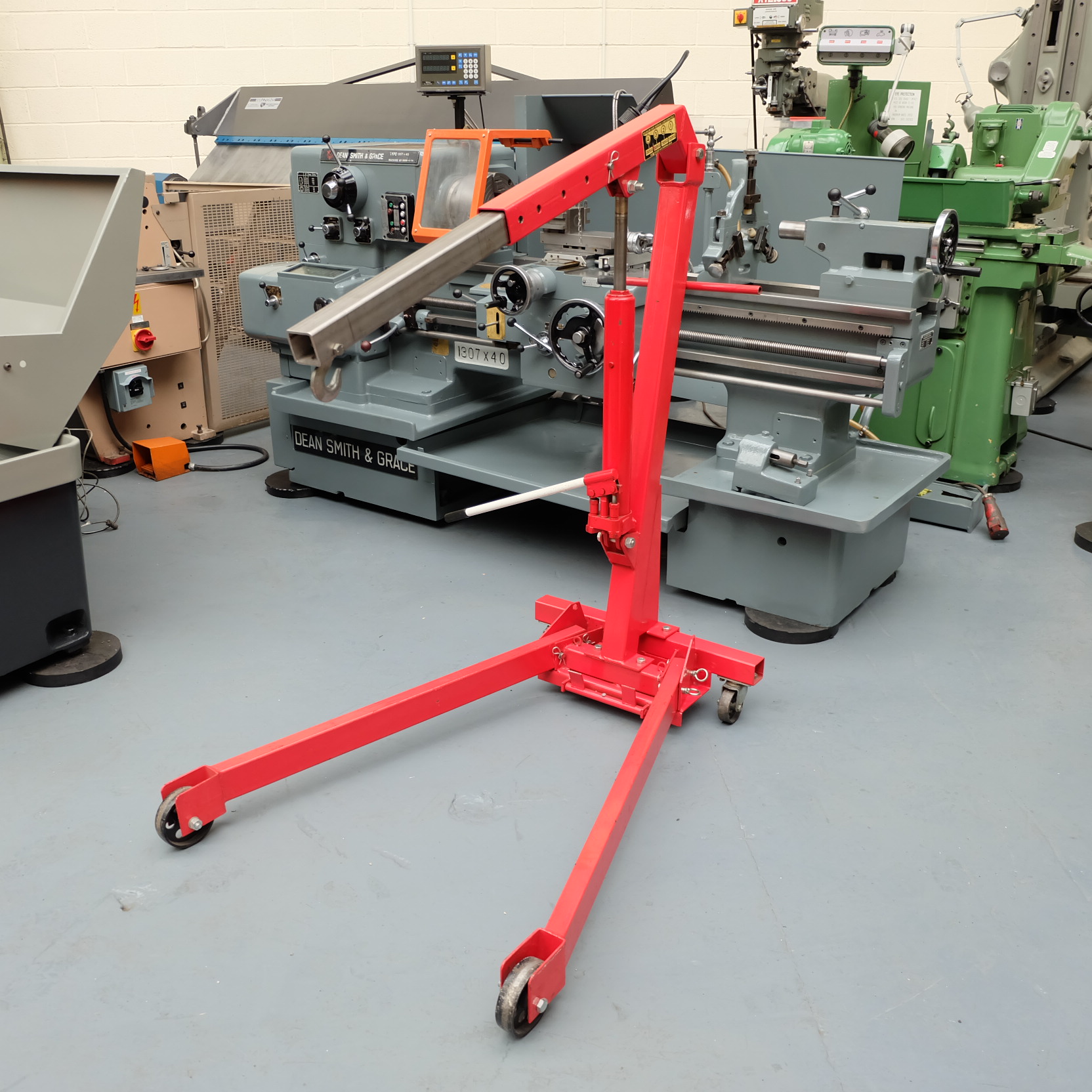 Clark Strong Arm Portable Lifting Arm