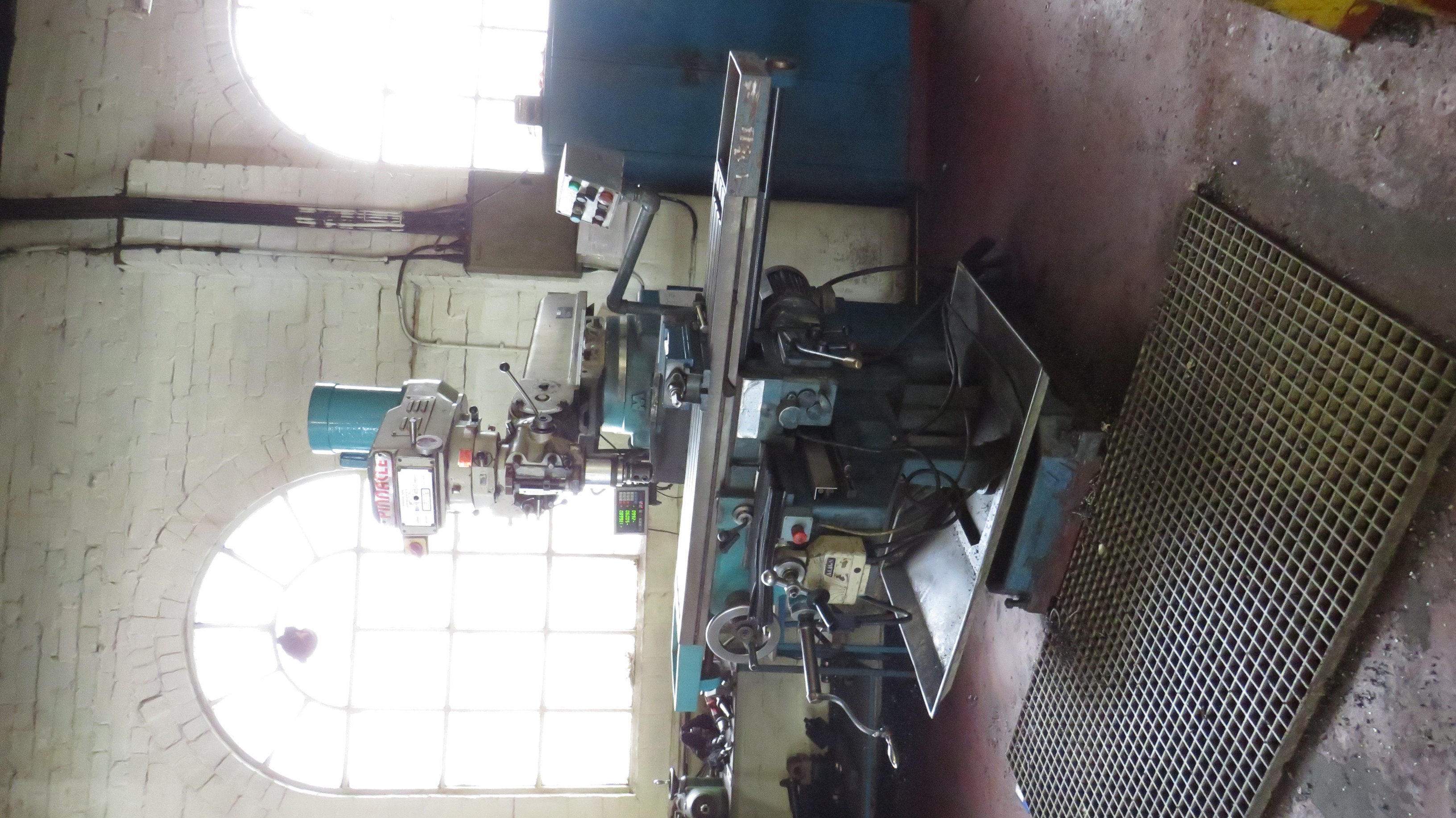 Excel Turret Head Milling Machine