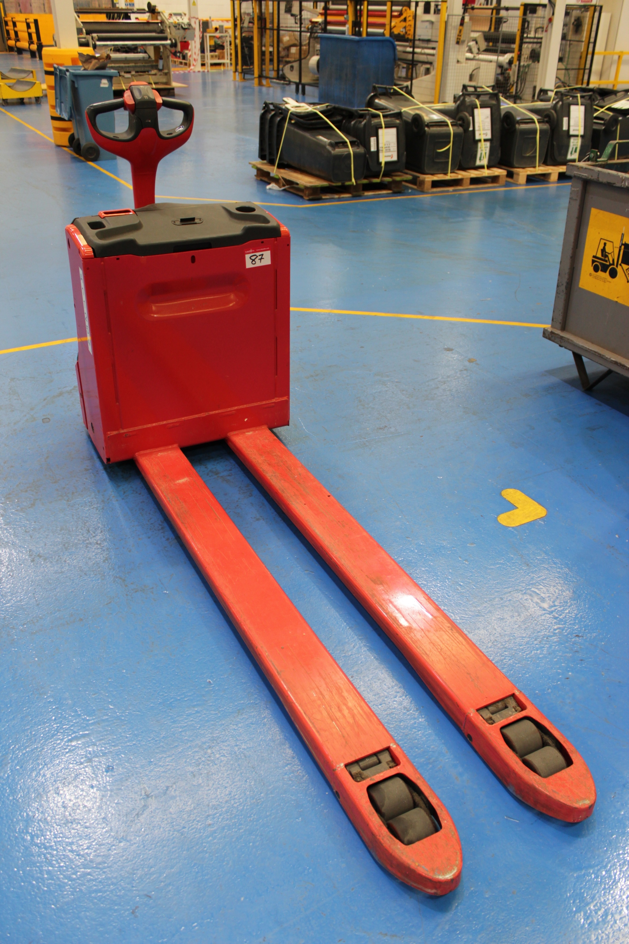 Linde T20 Battery Operated Work Behind, Long Reach Pallet Truck