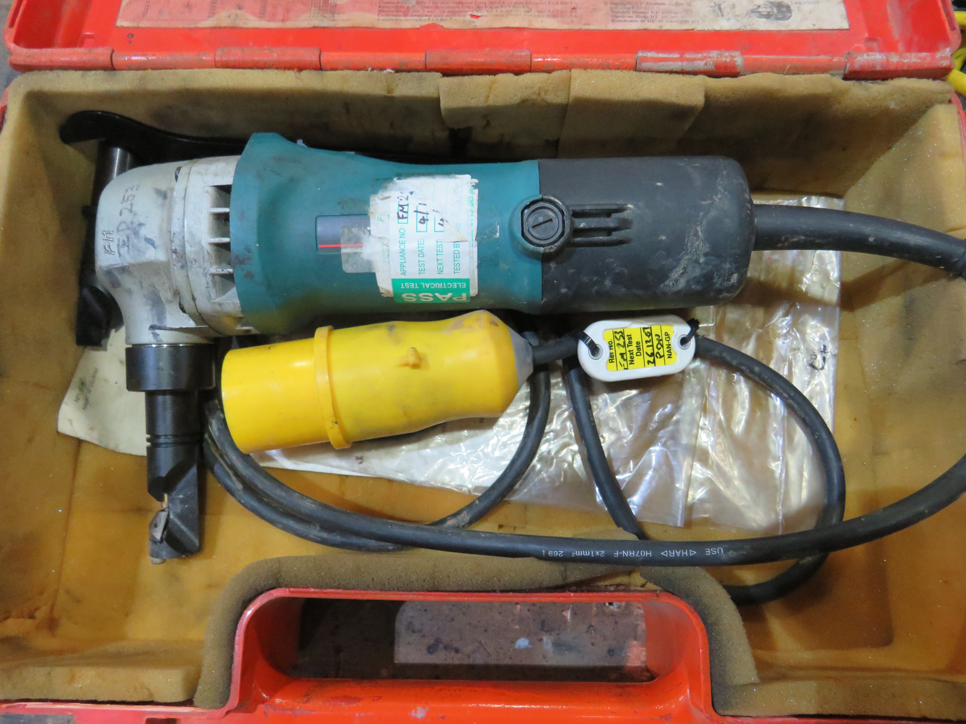 (2) Makita Metal Nibblers