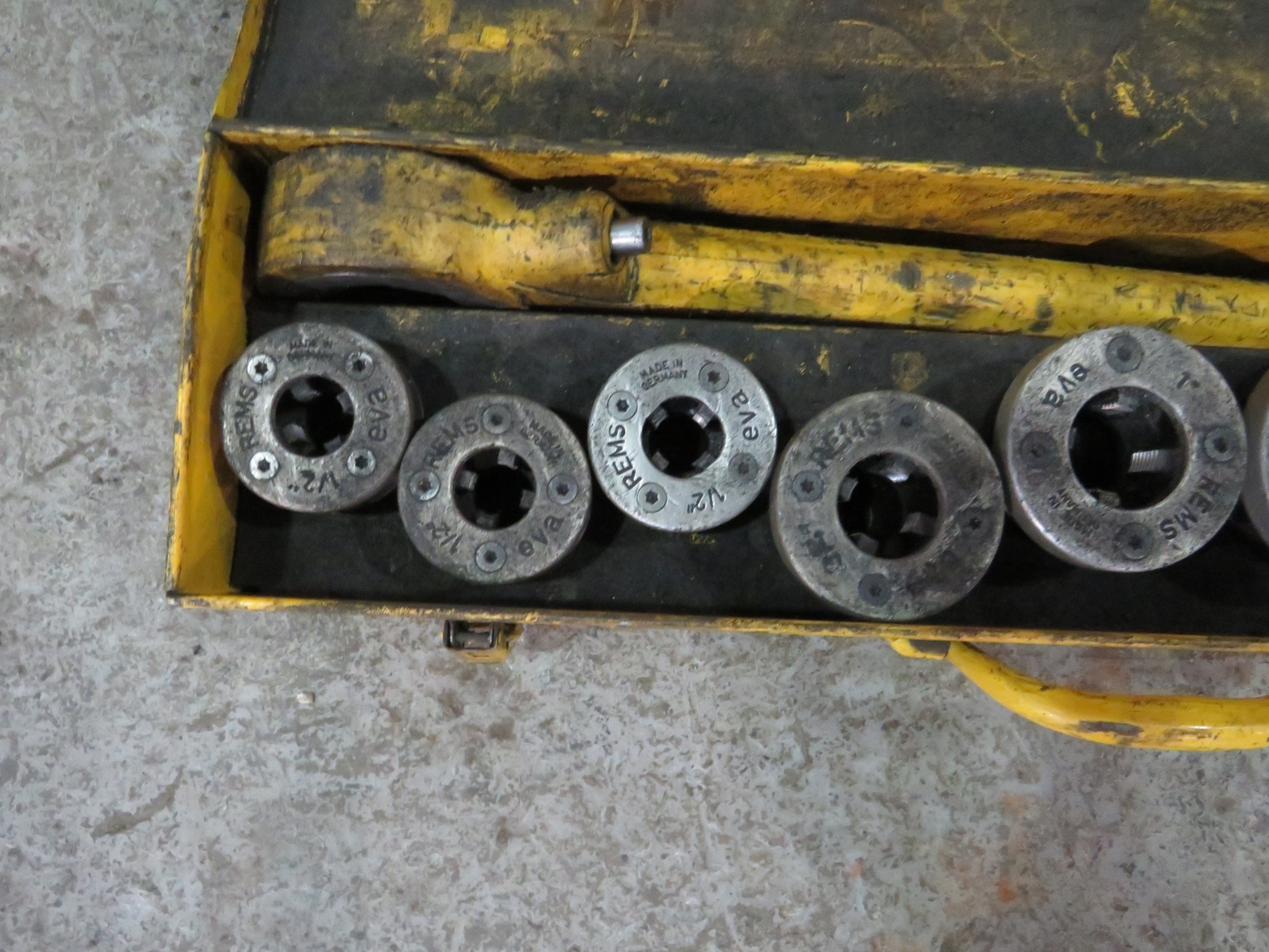 Rems Manual Pipe Threader