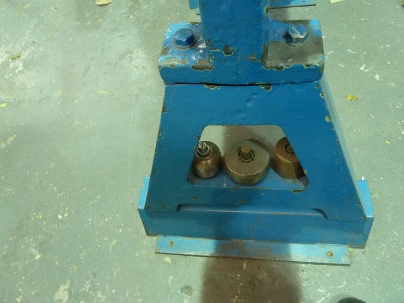 Edwards 1000mm Wheeling Machine