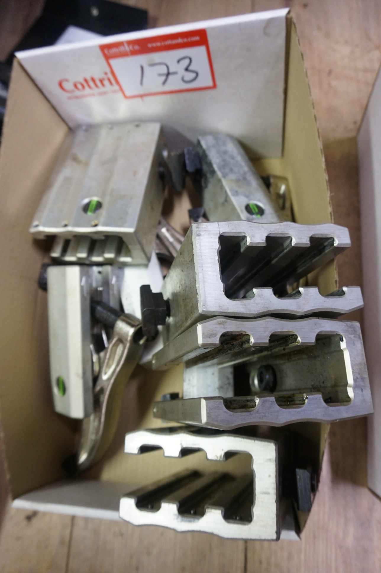 Lenzkes Clamps