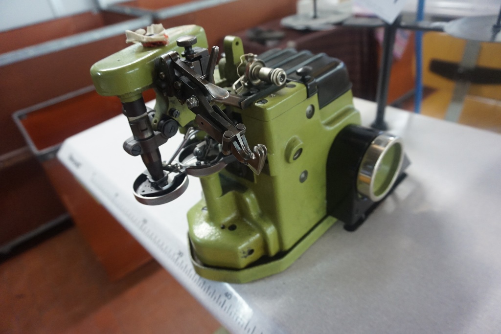 Rockwell Rimoldi Model 0540401 Sewing Machine
