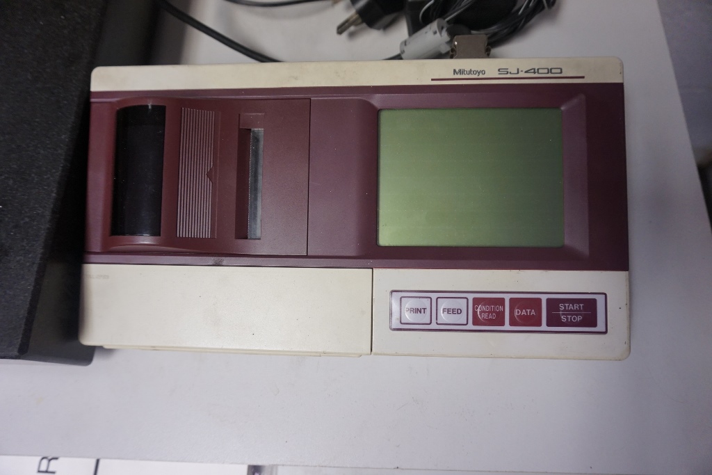 Mitutoyo SJ400 Surface Roughness Tester