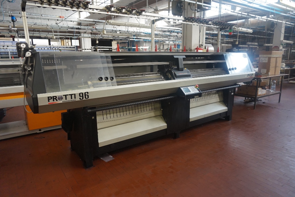Protti Model PV22P Flat Knitting Machine