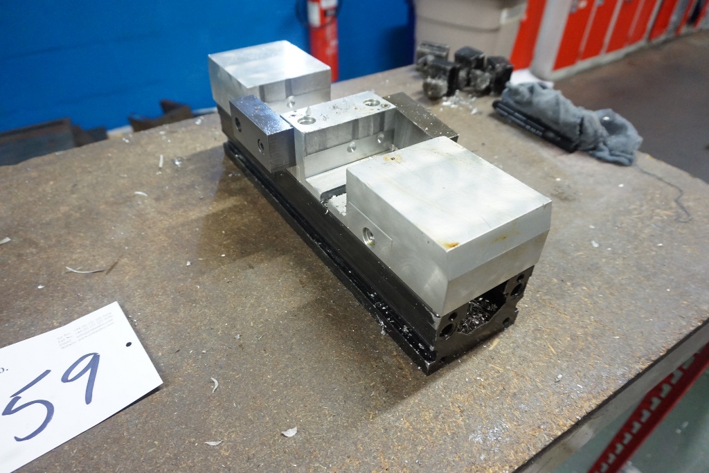 Chick Machine Vice