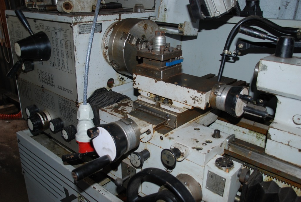 XYZ Model 1400 Centre Lathe